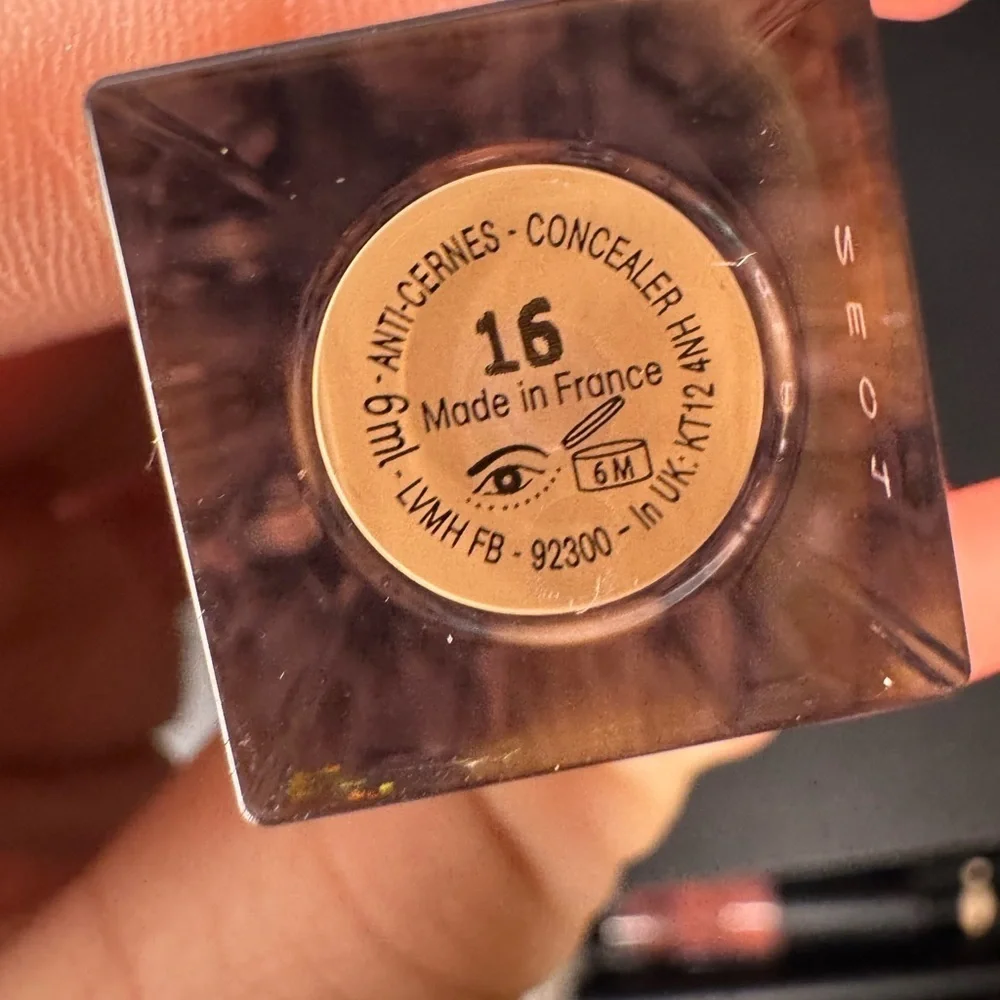 Givenchy Concealer in shade 16 Full size brand new